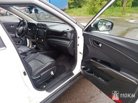 SsangYong / KGM, Tivoli, 1500, 163, бензин, внедорожник, автомат, полный привод, среднее состояние, левый, белый, 1 800 000 ₽
